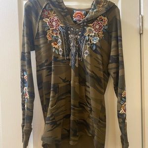 Johnny Was camo embroidered pullover/thermal. Took tag off but never worn!